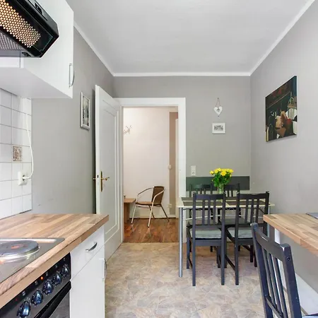 Roth بيت ضيافة 3*